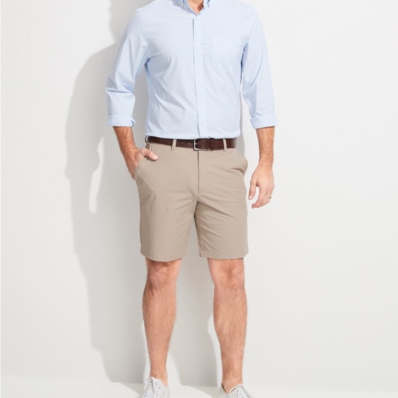 Vineyard Vines Tan Flat Front Shorts - Picture 1 of 10